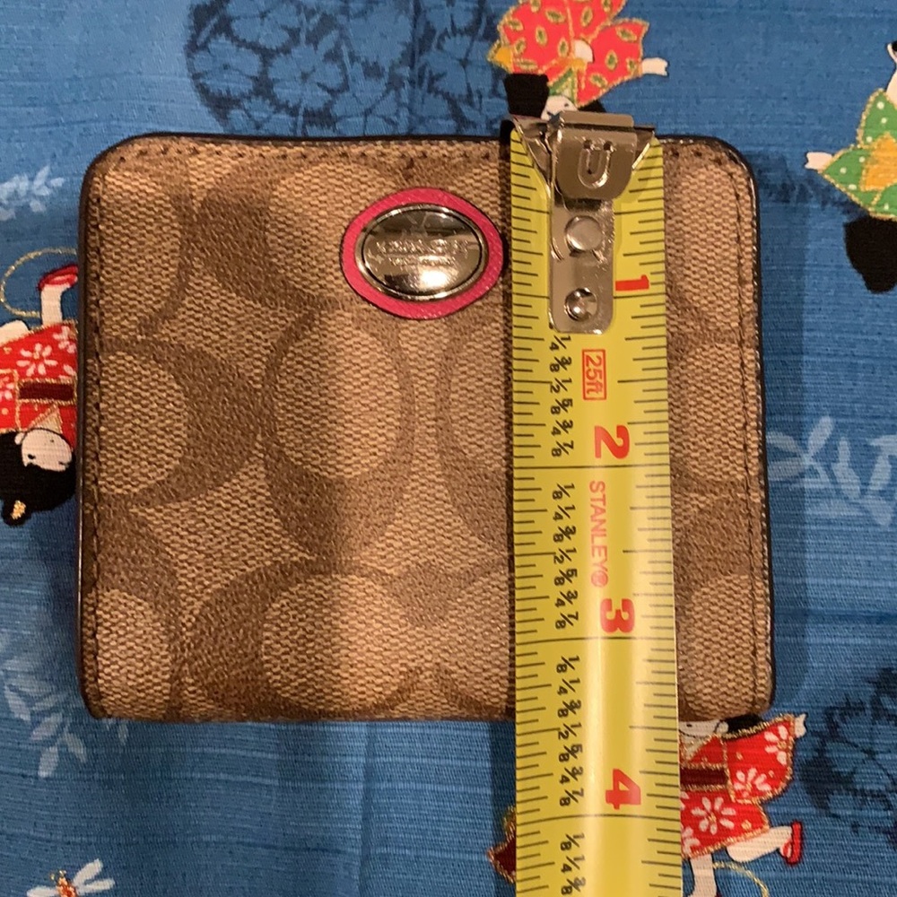 Coach Snap Wallet - Signature Khaki/Saddle w/Striped Interior - Picture 12 of 13